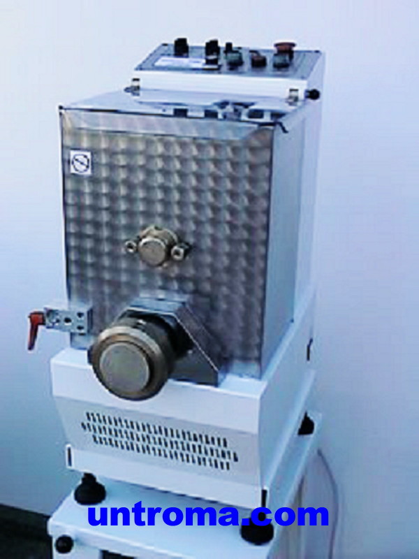 Untroma Nudelmaschine TP 85  bis35 Kg/h